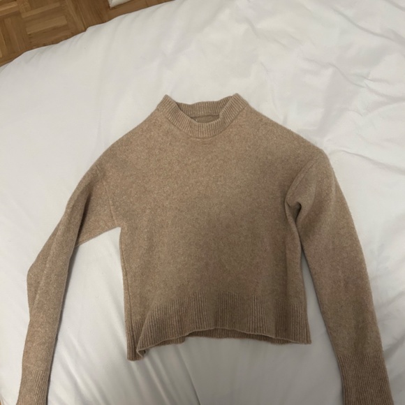 Frank and Oak merino wool cropped sweater - Picture 2 of 4
